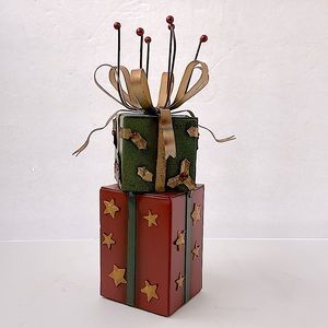 METAL GIFT BOX DECORATION